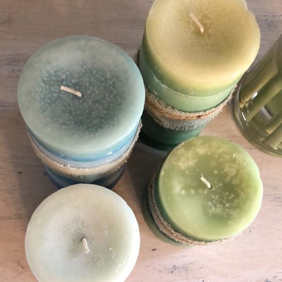 Four piece candle bundle.Blue green - Picture 5 of 6